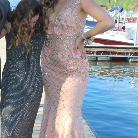 Terani Couture 1722gl4488 - Picture 2 of 8